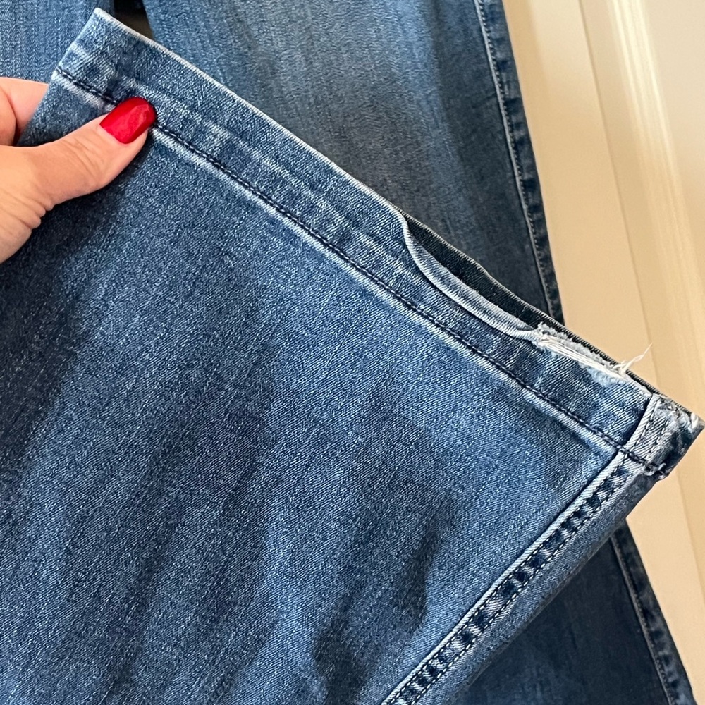 Hollister Curvy High Rise Vintage Style Flare Jeans Stretch Women’s Size 29 - Picture 9 of 15